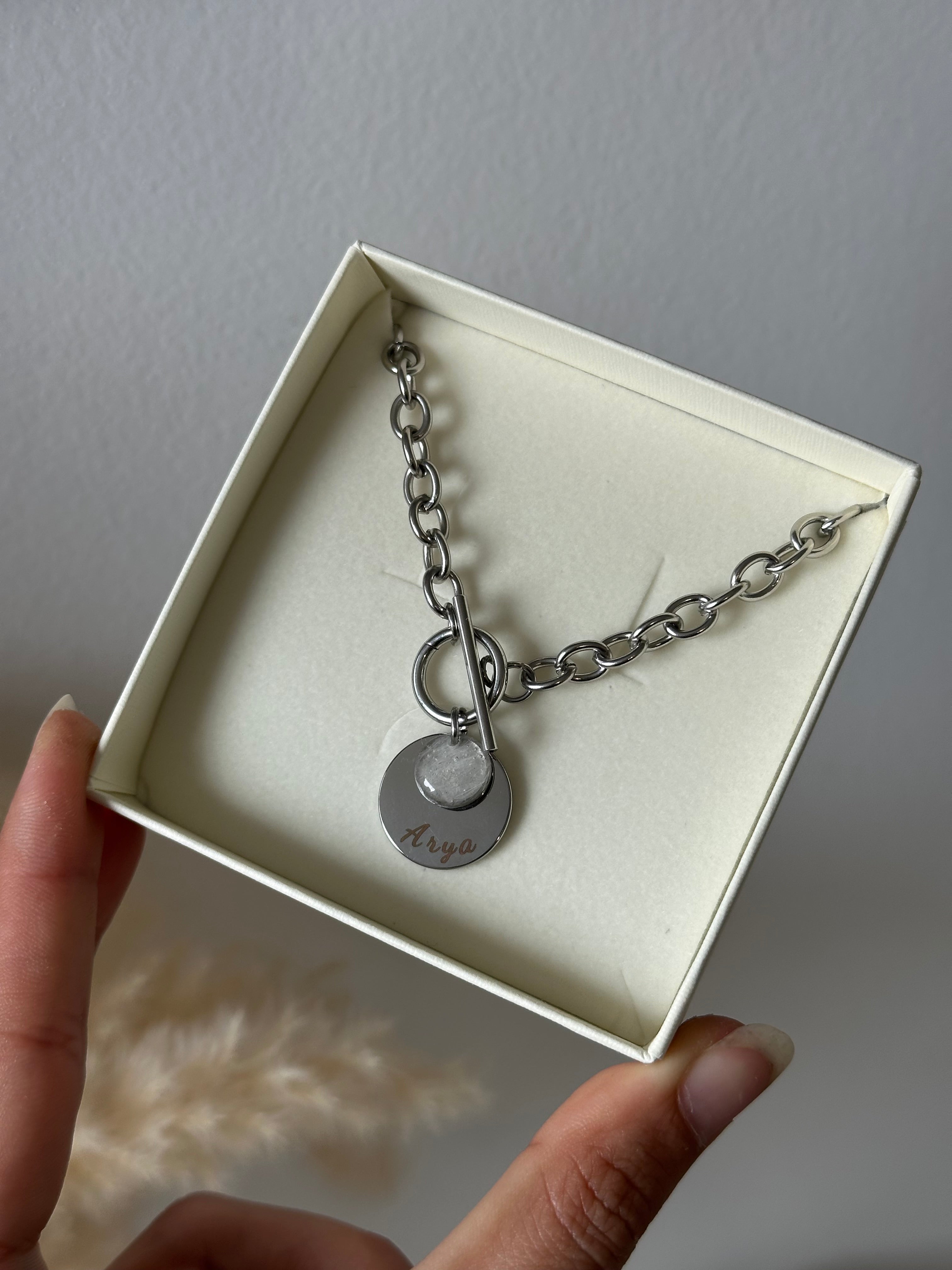Collier « Écrit l’histoire »